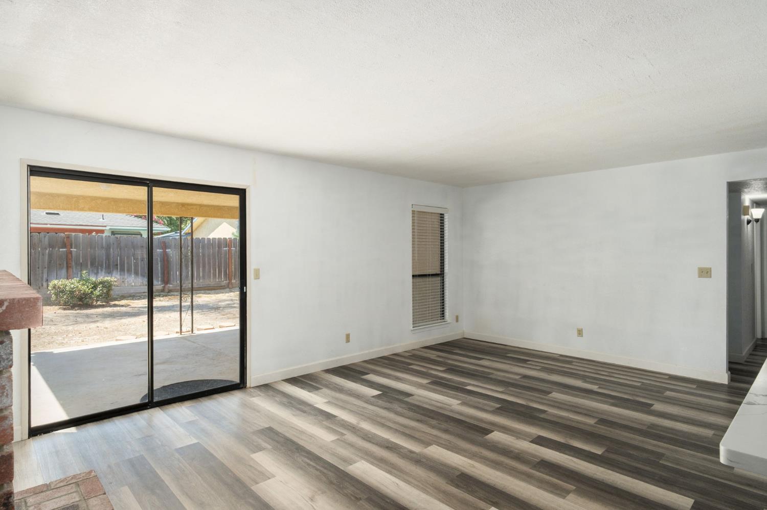 5822 E Grant Ave, Fresno, CA 93727