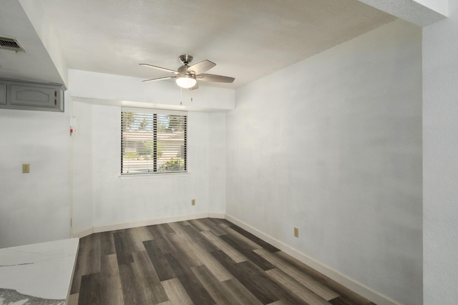 5822 E Grant Ave, Fresno, CA 93727