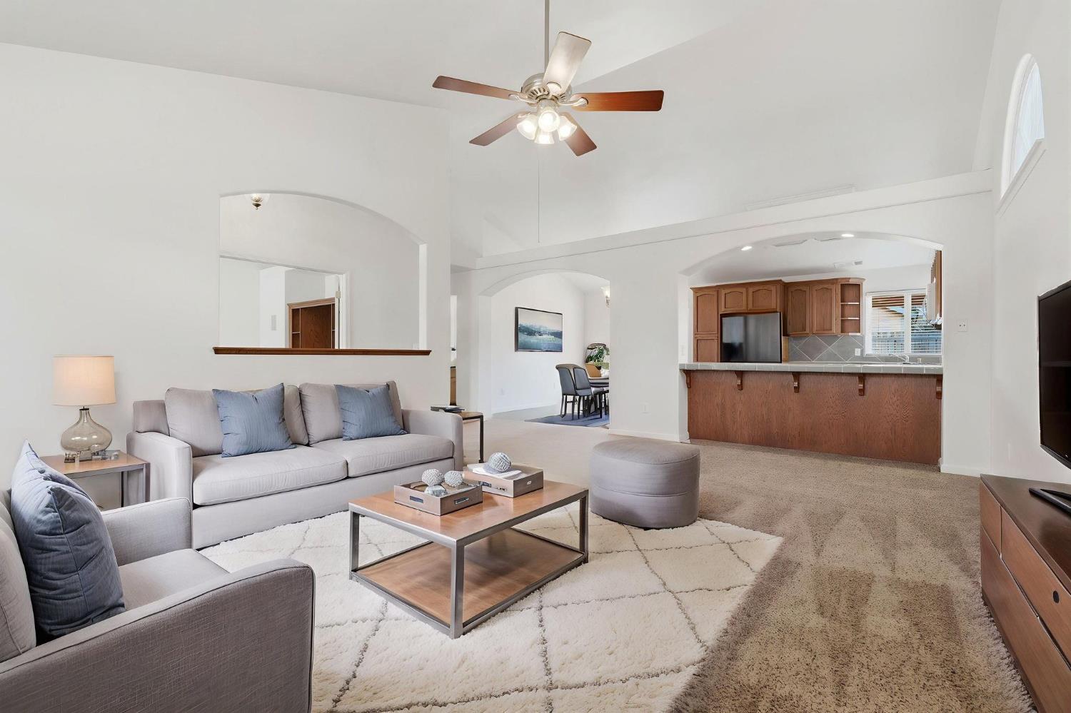1487 Boyd Ct, Tulare, CA 93274