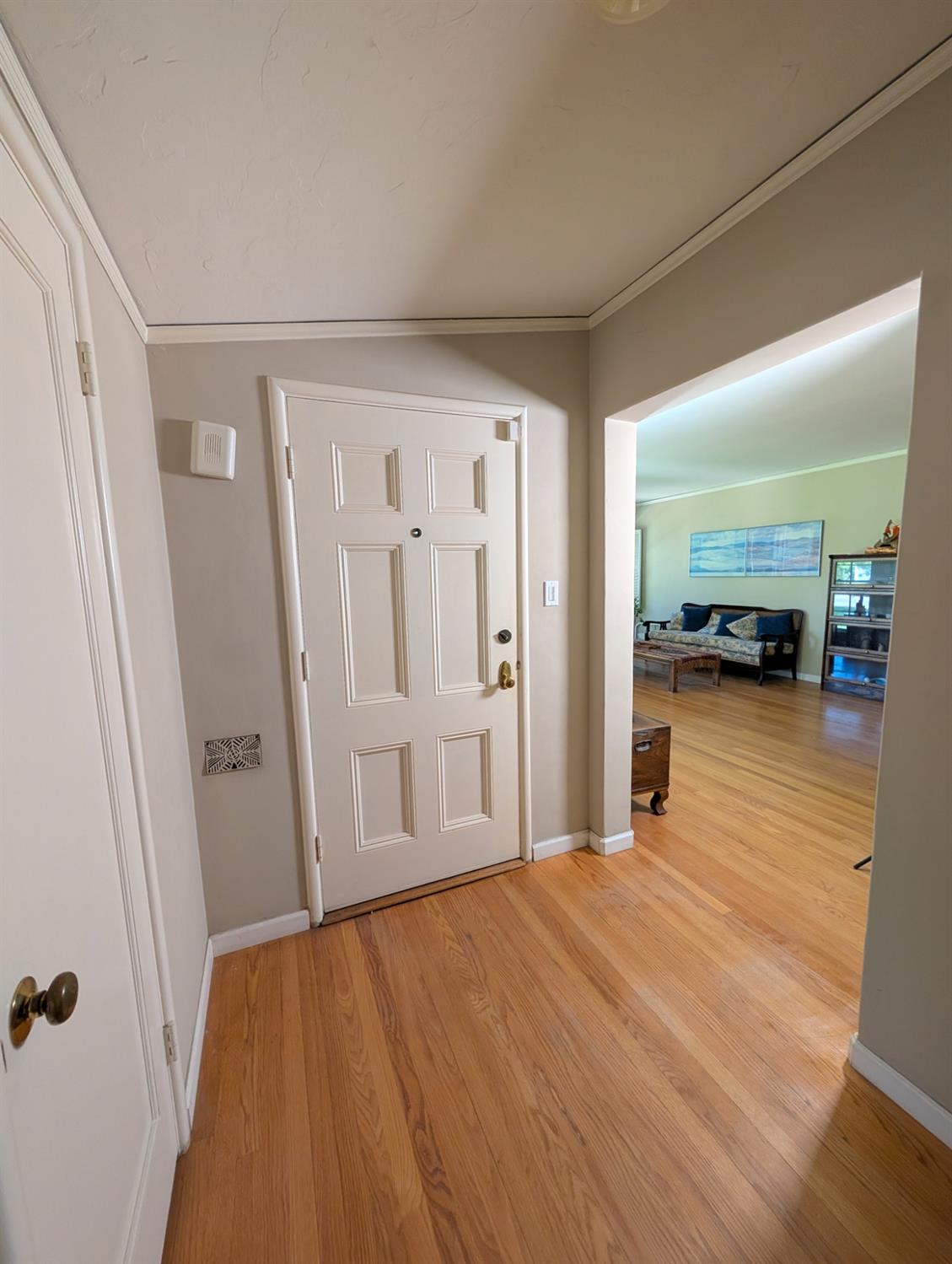 238 E Brown Ave, Fresno, CA 93704