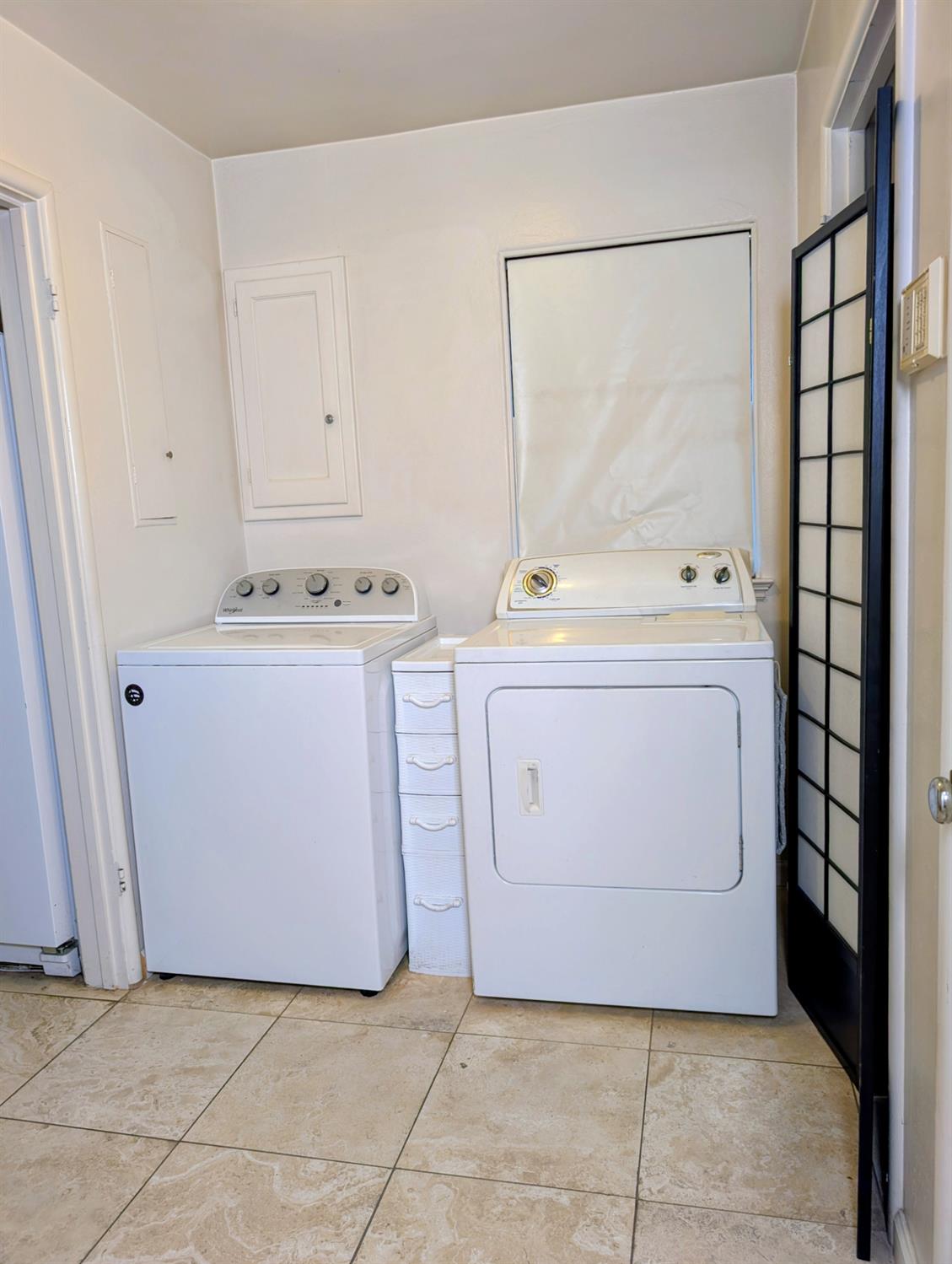 238 E Brown Ave, Fresno, CA 93704