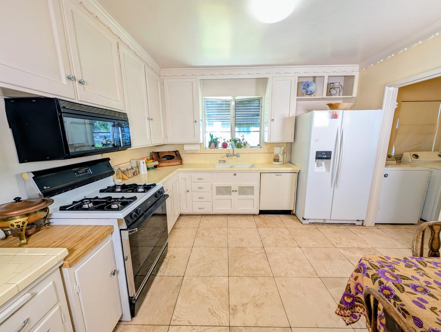 238 E Brown Ave, Fresno, CA 93704