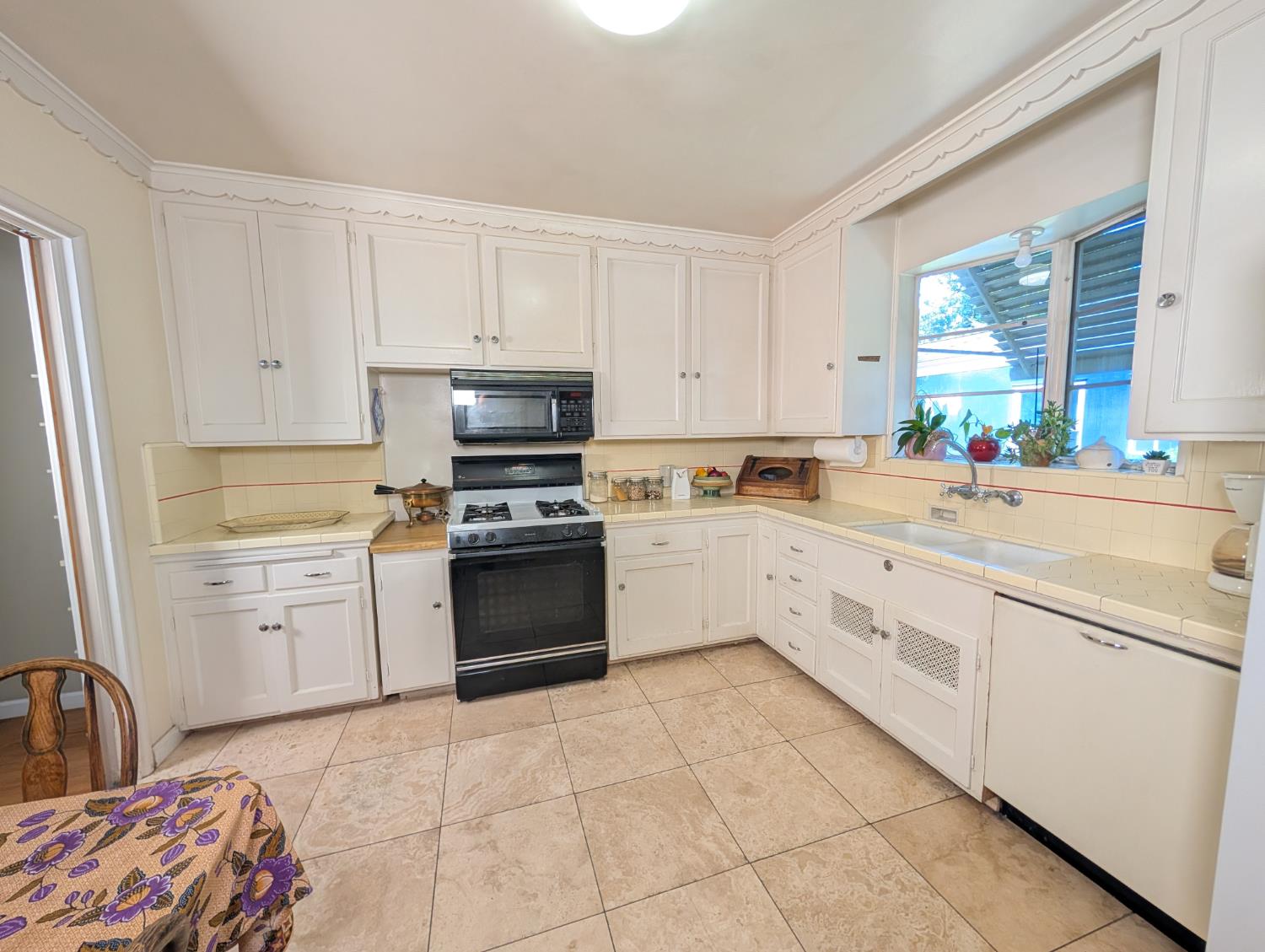 238 E Brown Ave, Fresno, CA 93704