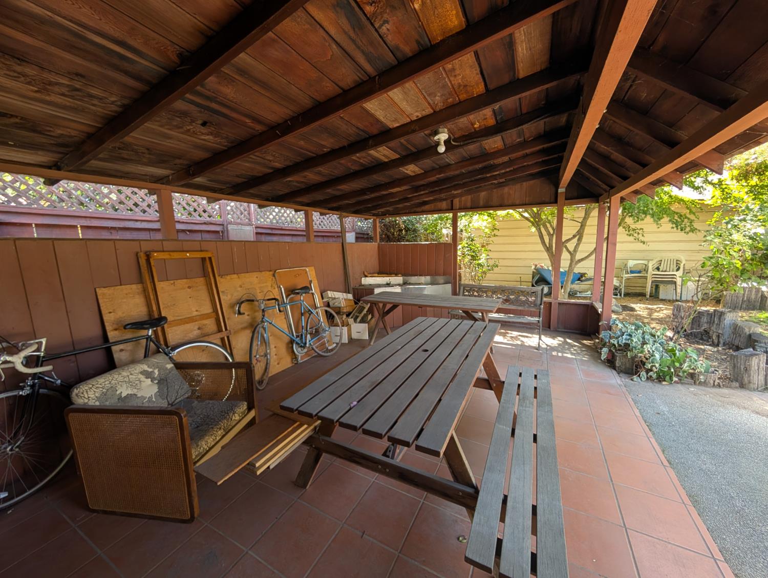 238 E Brown Ave, Fresno, CA 93704
