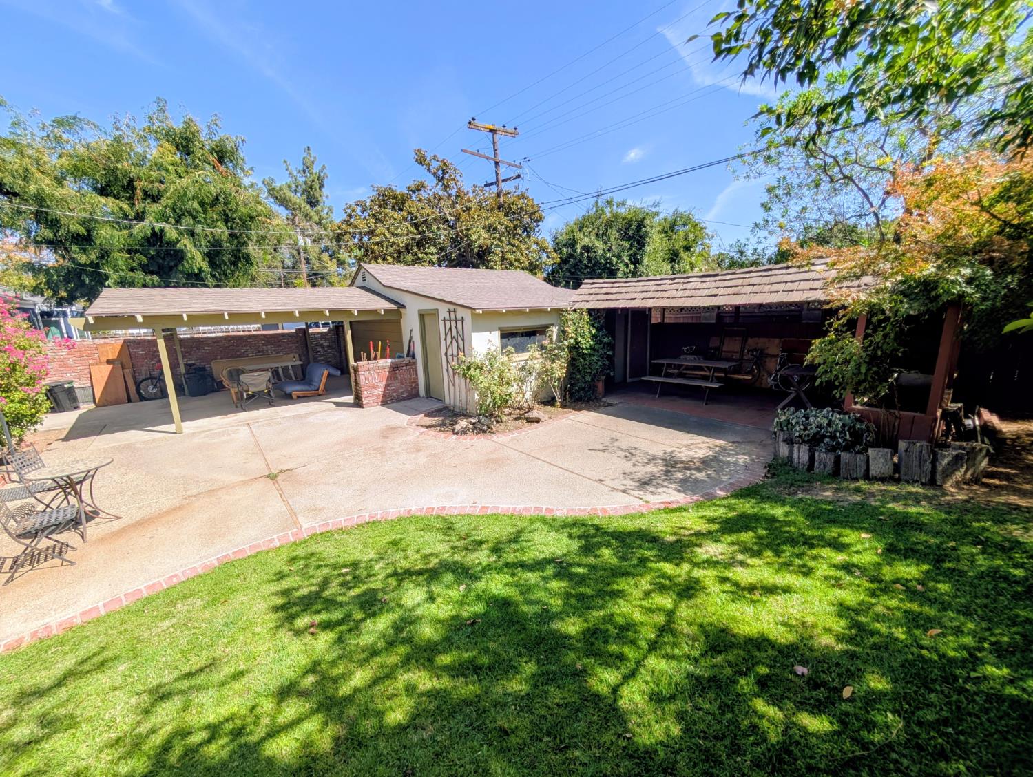 238 E Brown Ave, Fresno, CA 93704