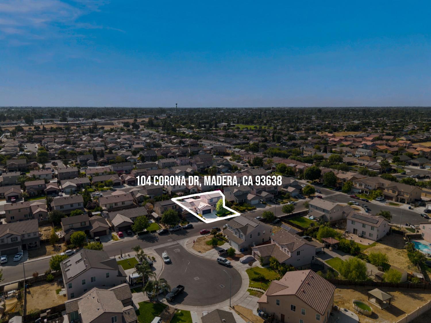 104 Corona Dr, Madera, CA 93638