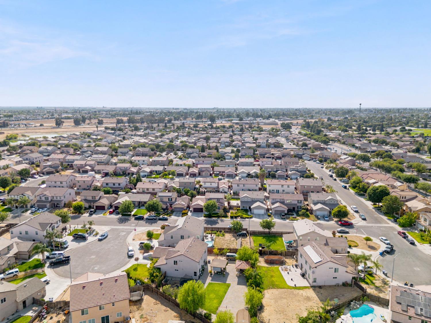 104 Corona Dr, Madera, CA 93638