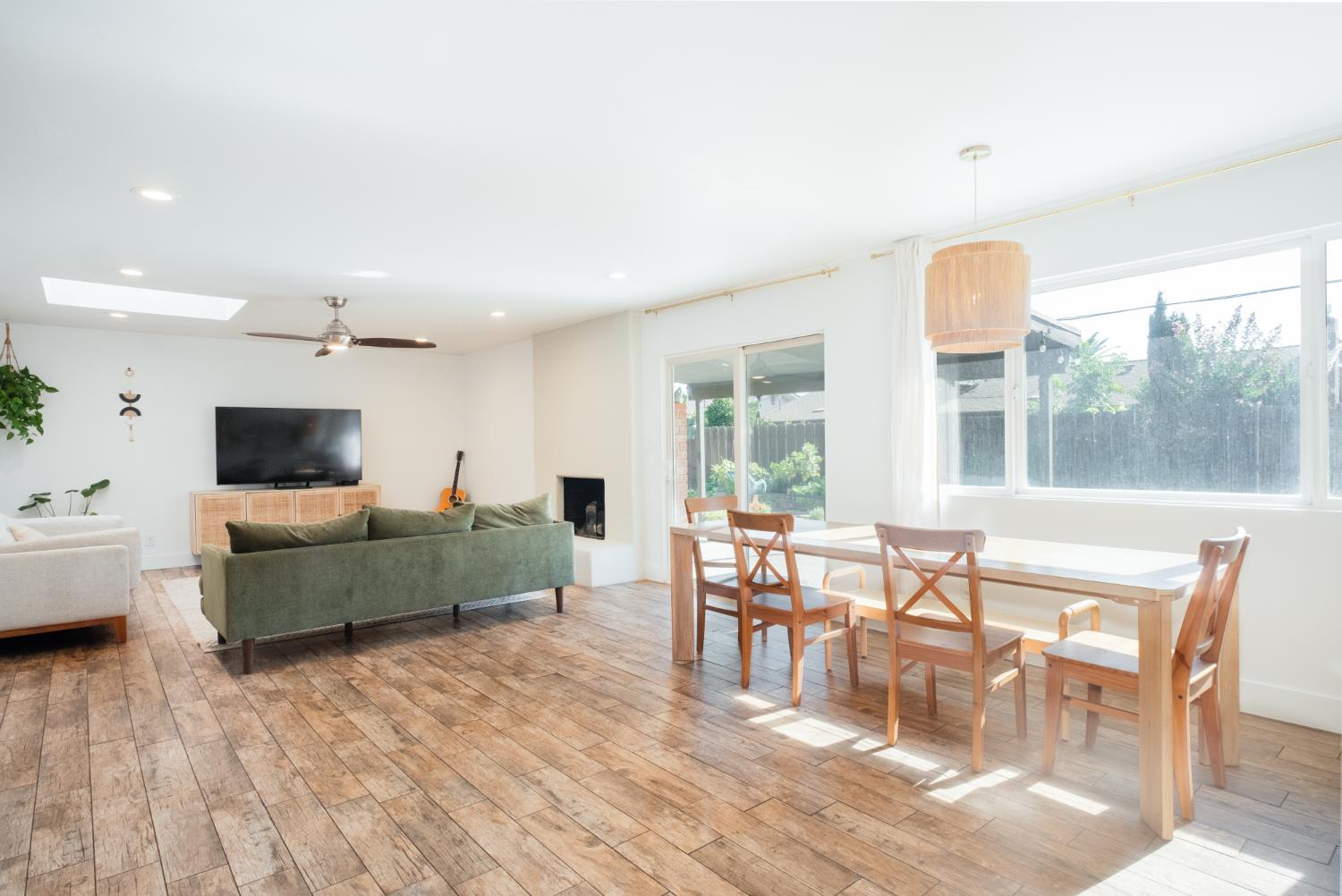 6310 N Bergeron Ave, Fresno, CA 93704