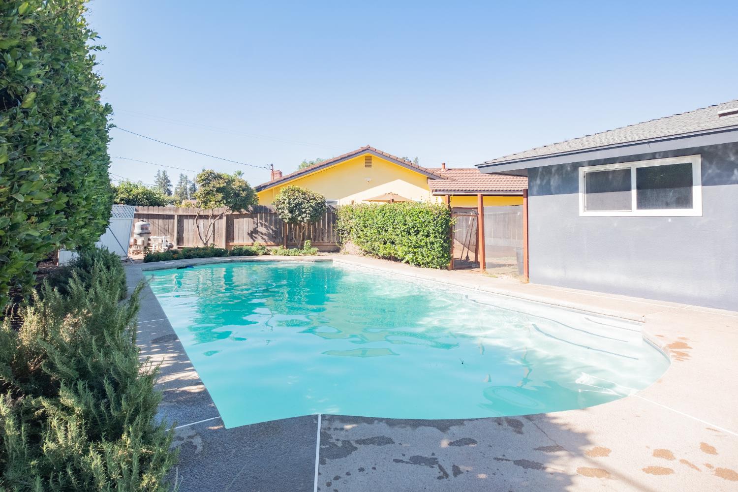 6310 N Bergeron Ave, Fresno, CA 93704