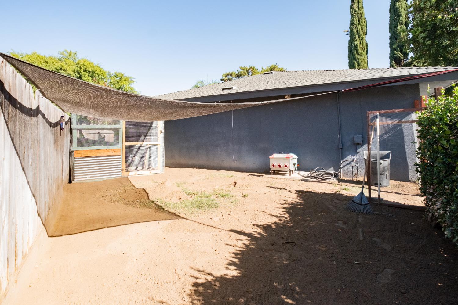 6310 N Bergeron Ave, Fresno, CA 93704