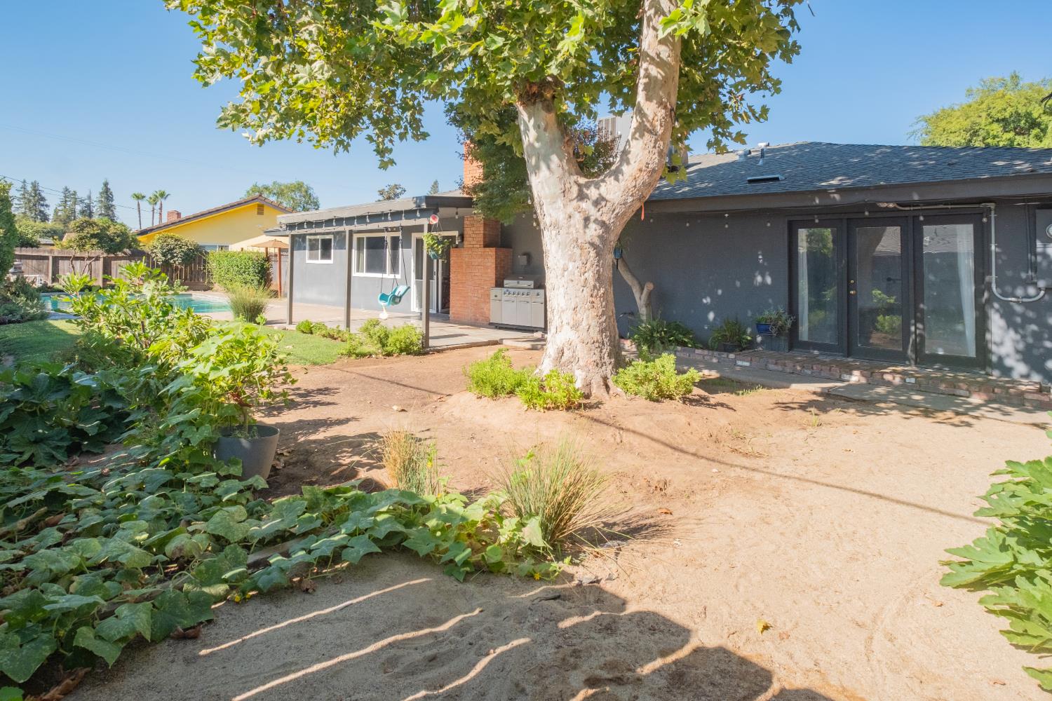 6310 N Bergeron Ave, Fresno, CA 93704