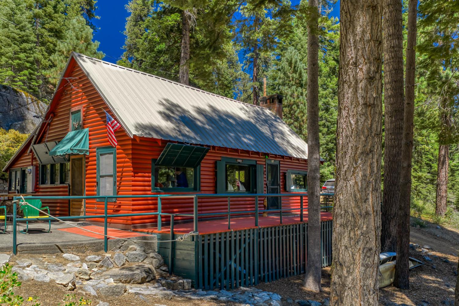 24 Bear Creek Ln, Lakeshore, CA 93664
