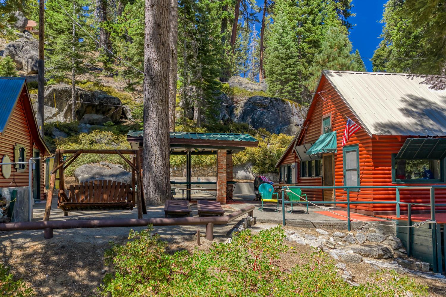 24 Bear Creek Ln, Lakeshore, CA 93664