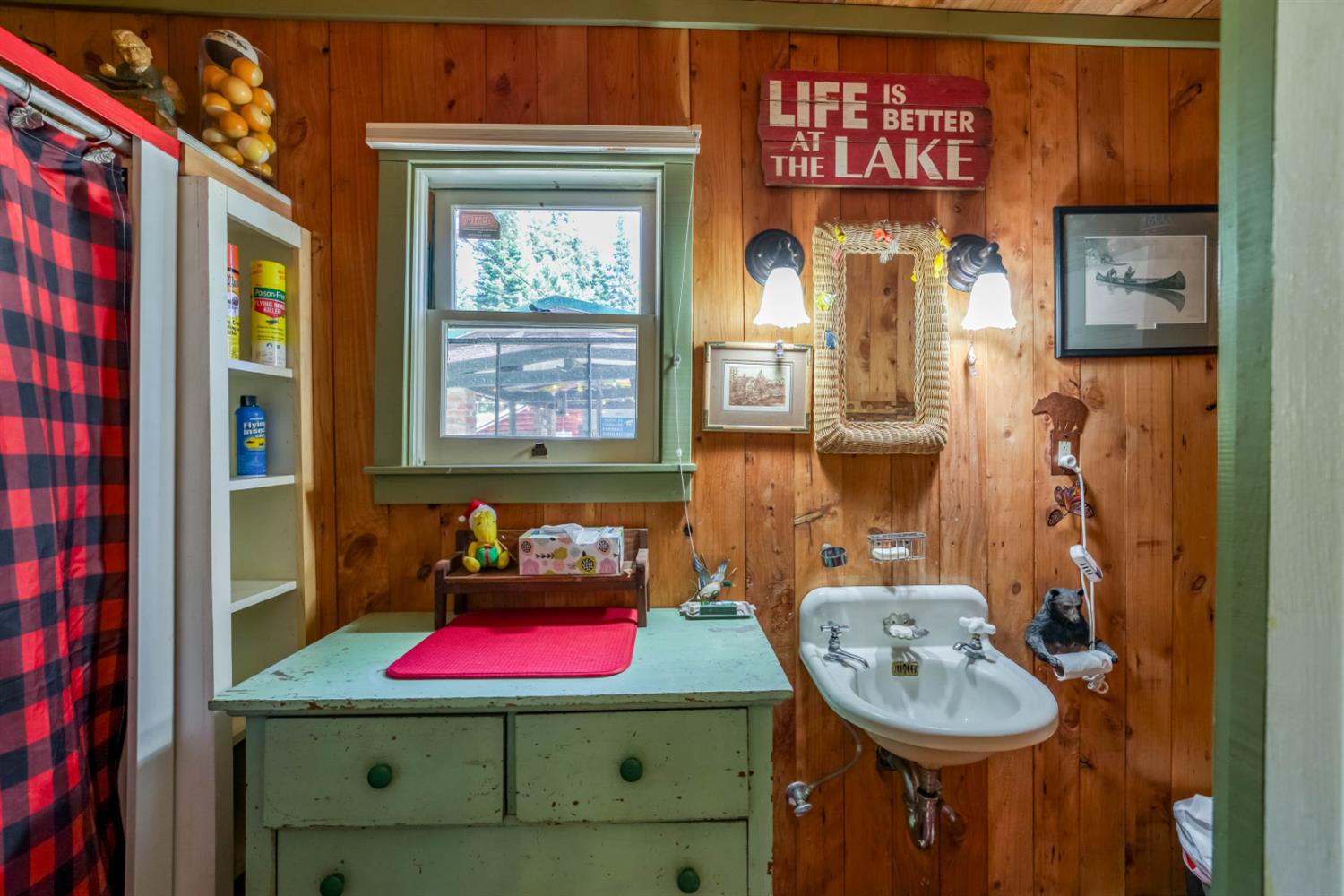24 Bear Creek Ln, Lakeshore, CA 93664