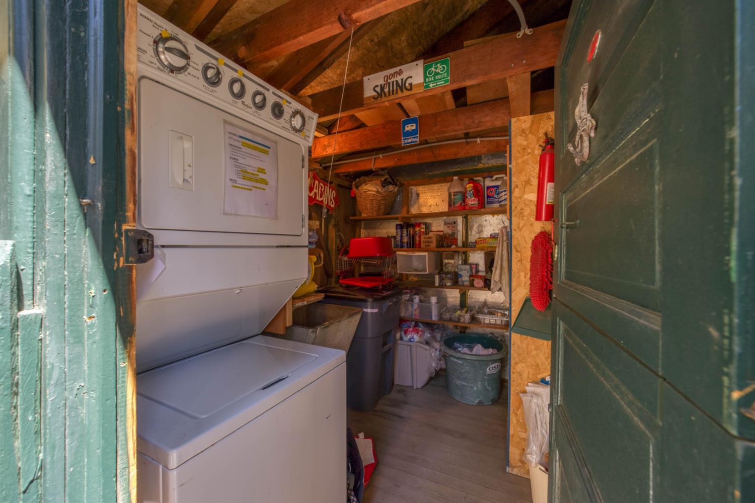 24 Bear Creek Ln, Lakeshore, CA 93664