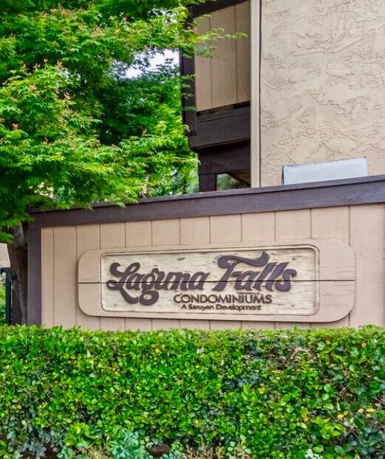 1550 W Ashlan Ave #102, Fresno, CA 93705