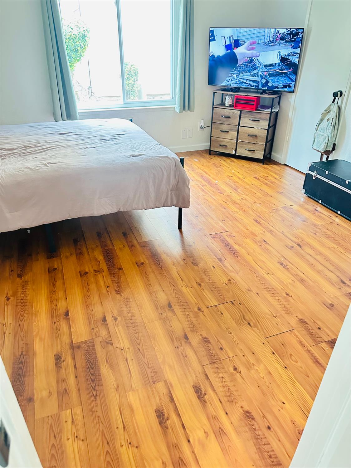 1550 W Ashlan Ave #102, Fresno, CA 93705