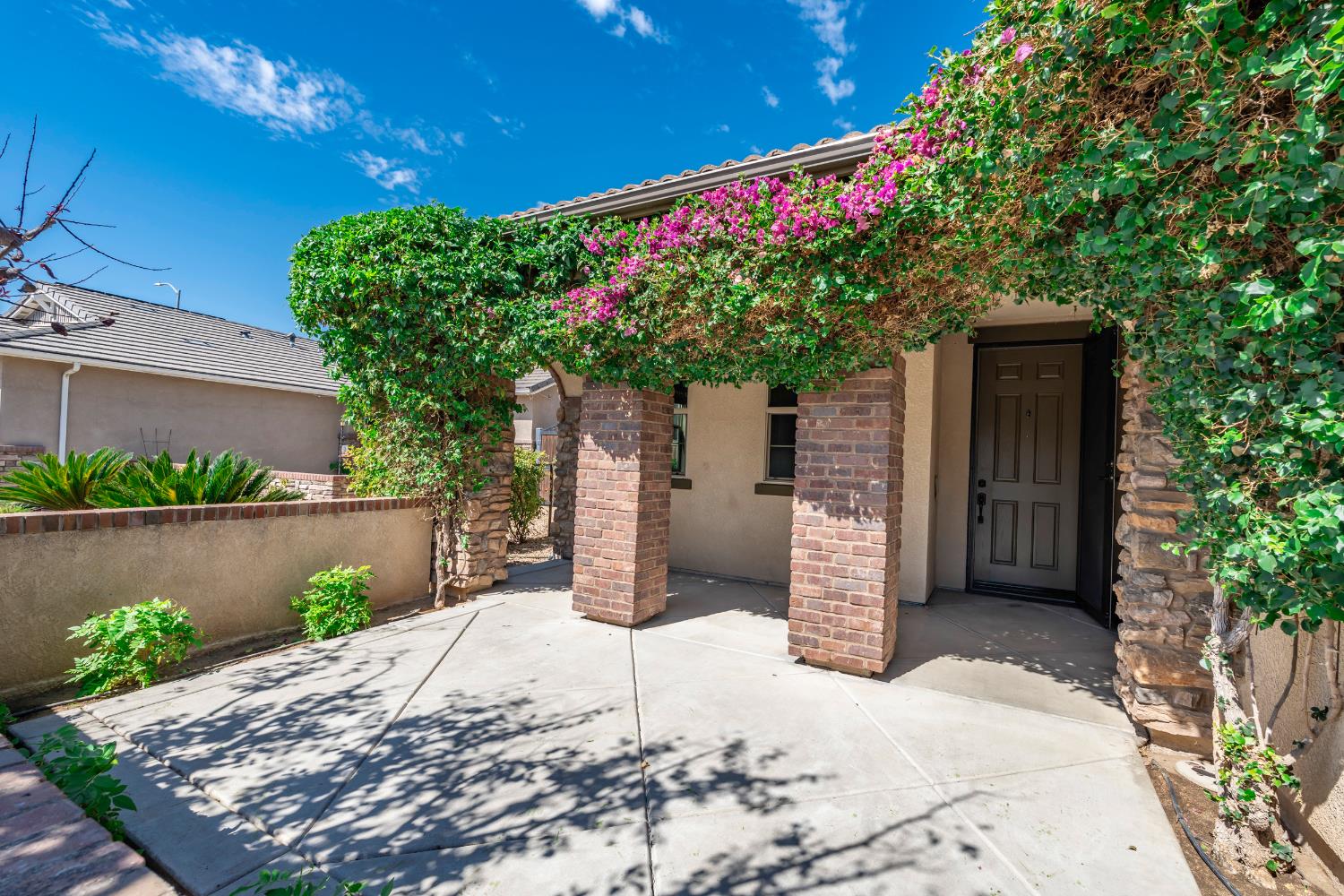 1178 Blackwood Ave, Clovis, CA 93619