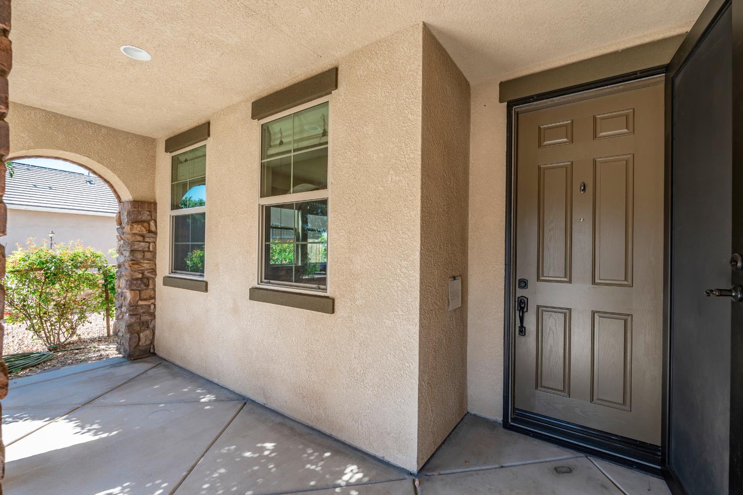 1178 Blackwood Ave, Clovis, CA 93619