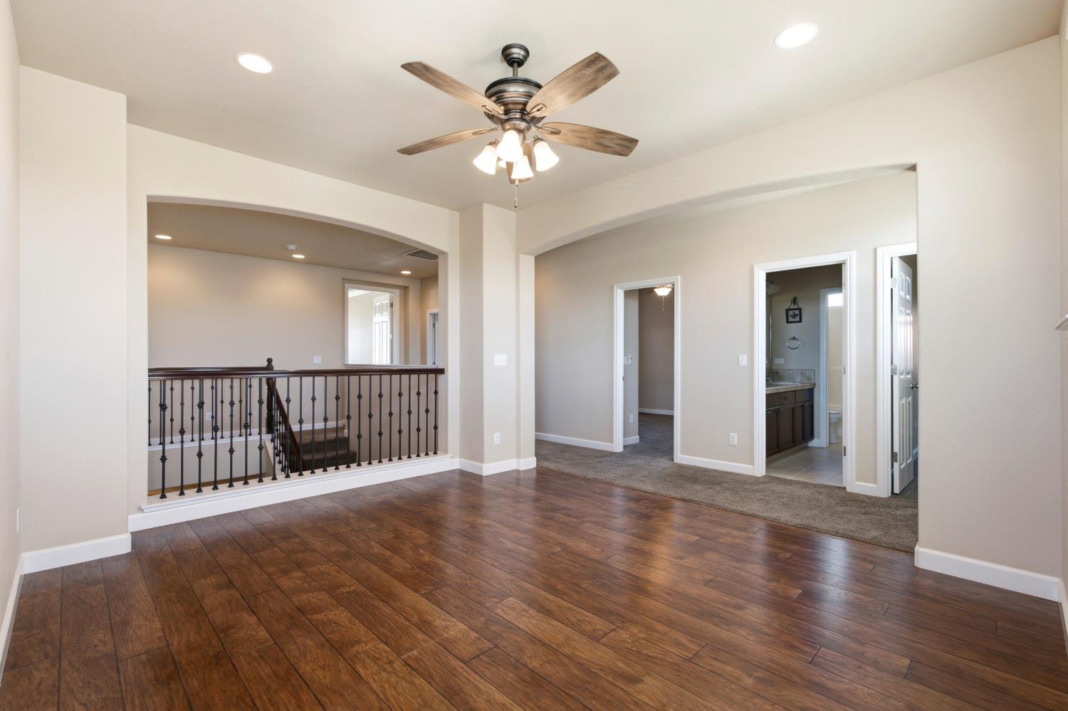 1178 Blackwood Ave, Clovis, CA 93619