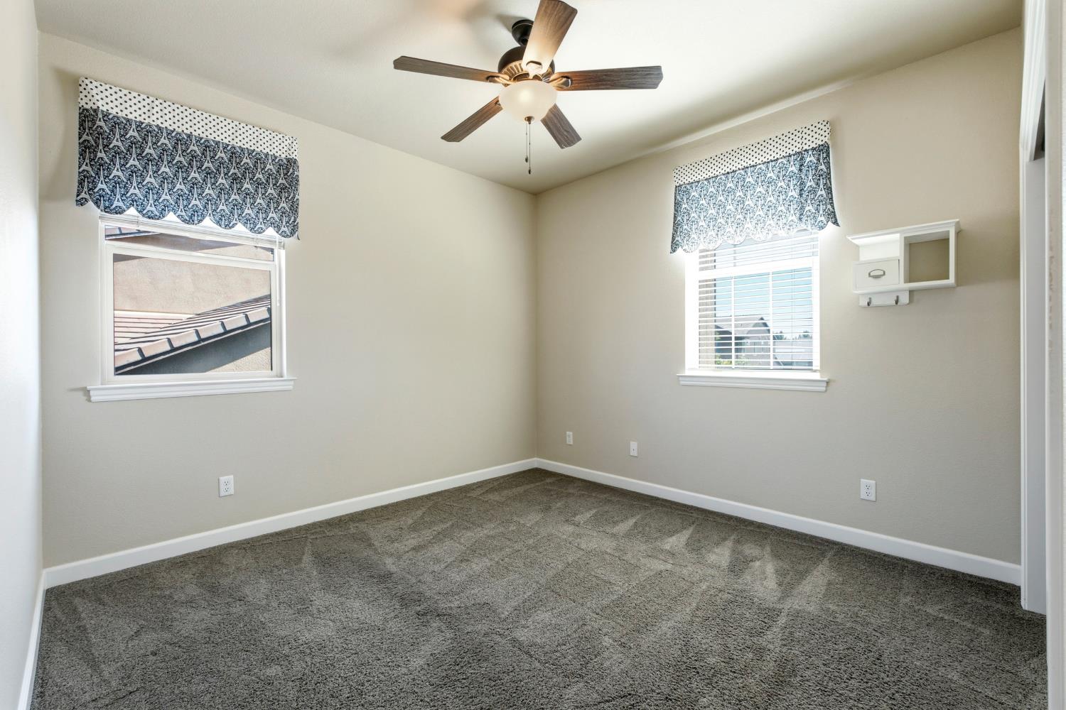 1178 Blackwood Ave, Clovis, CA 93619