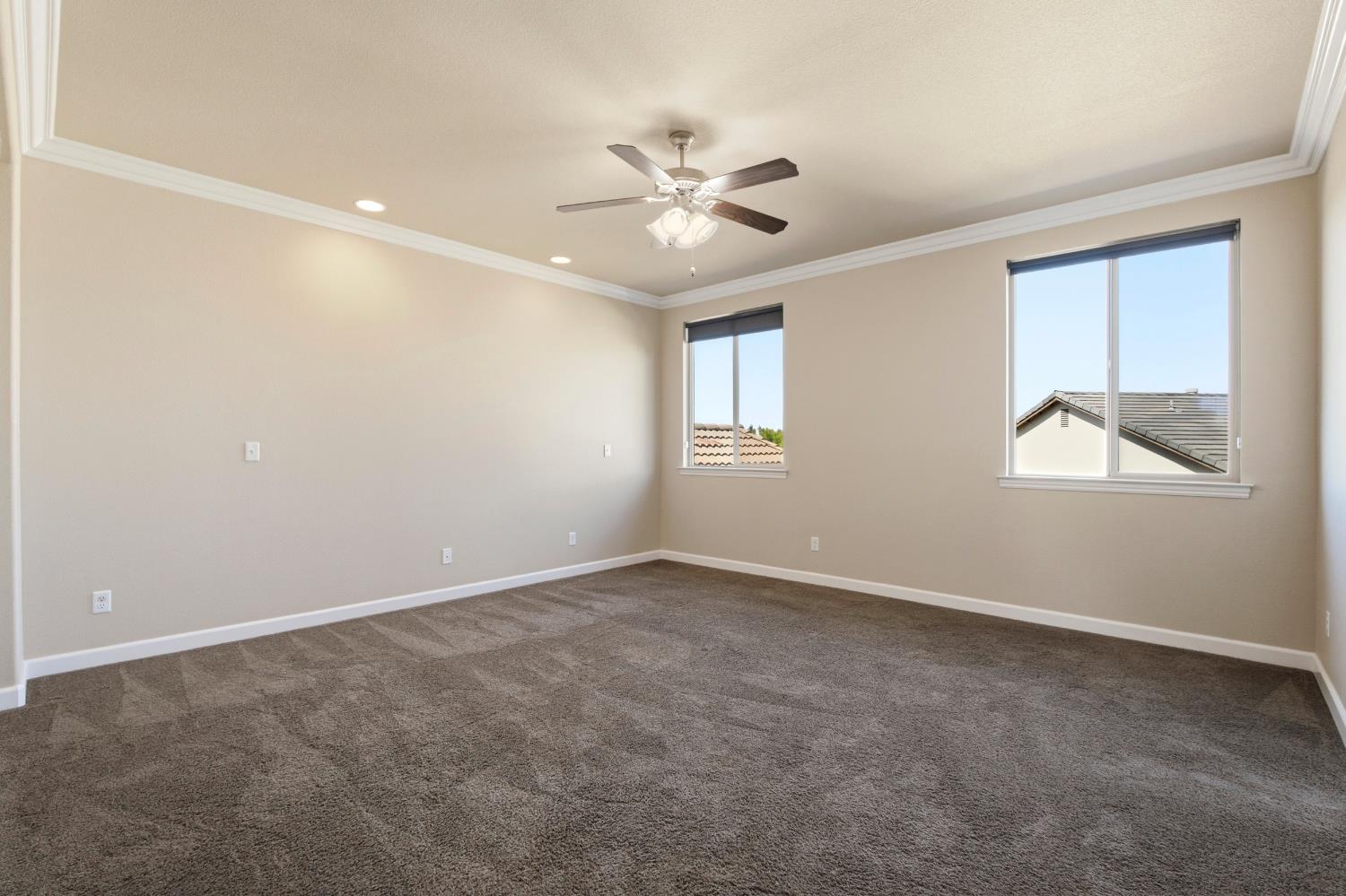 1178 Blackwood Ave, Clovis, CA 93619