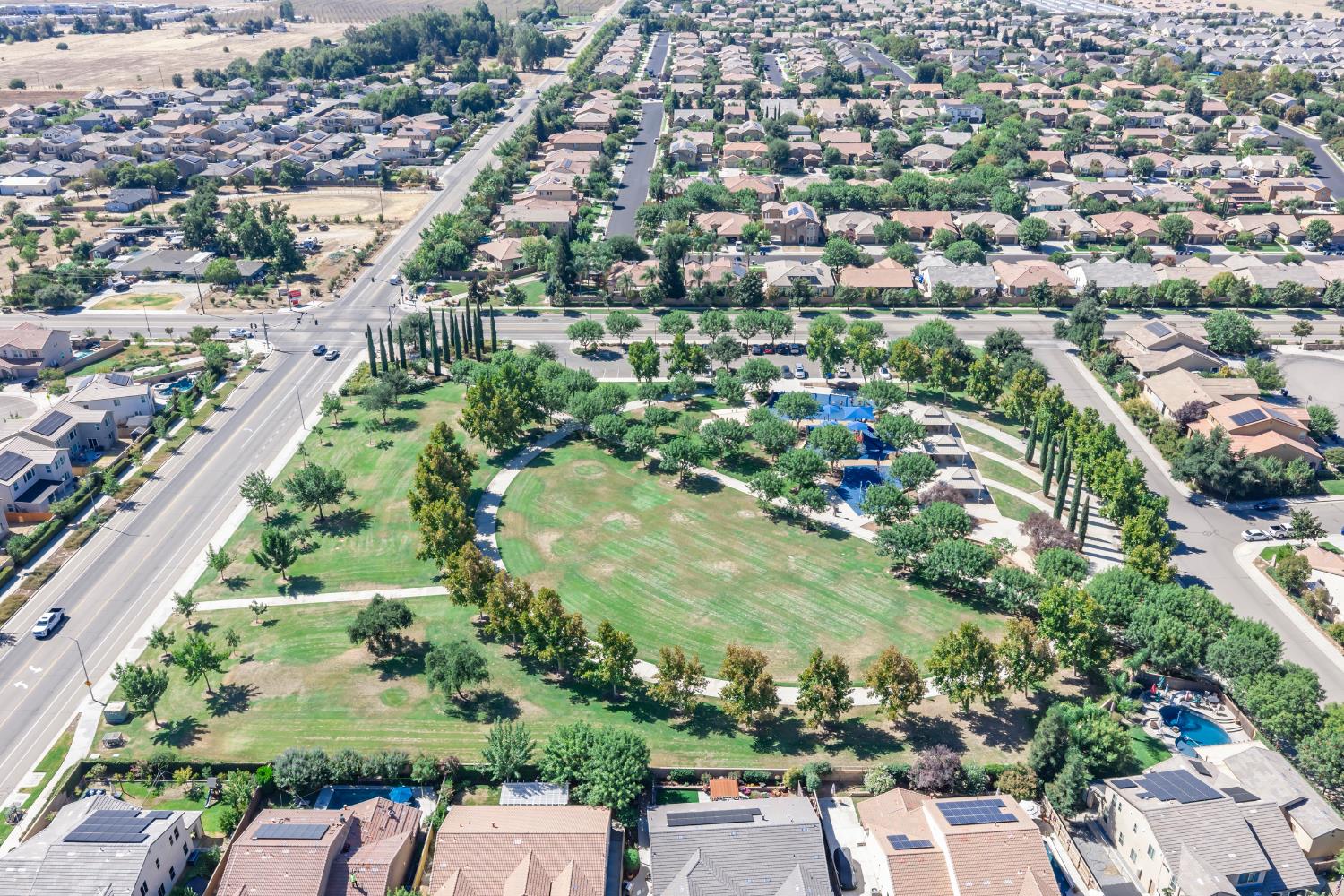 1178 Blackwood Ave, Clovis, CA 93619