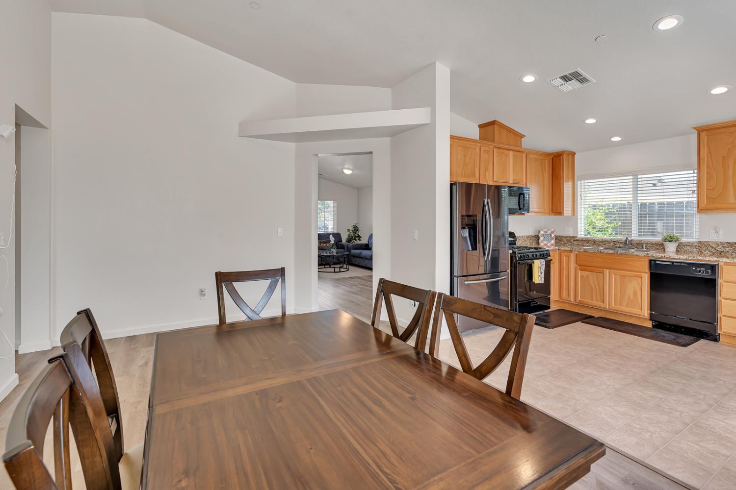 362 Rh Dr, Merced, CA 95341