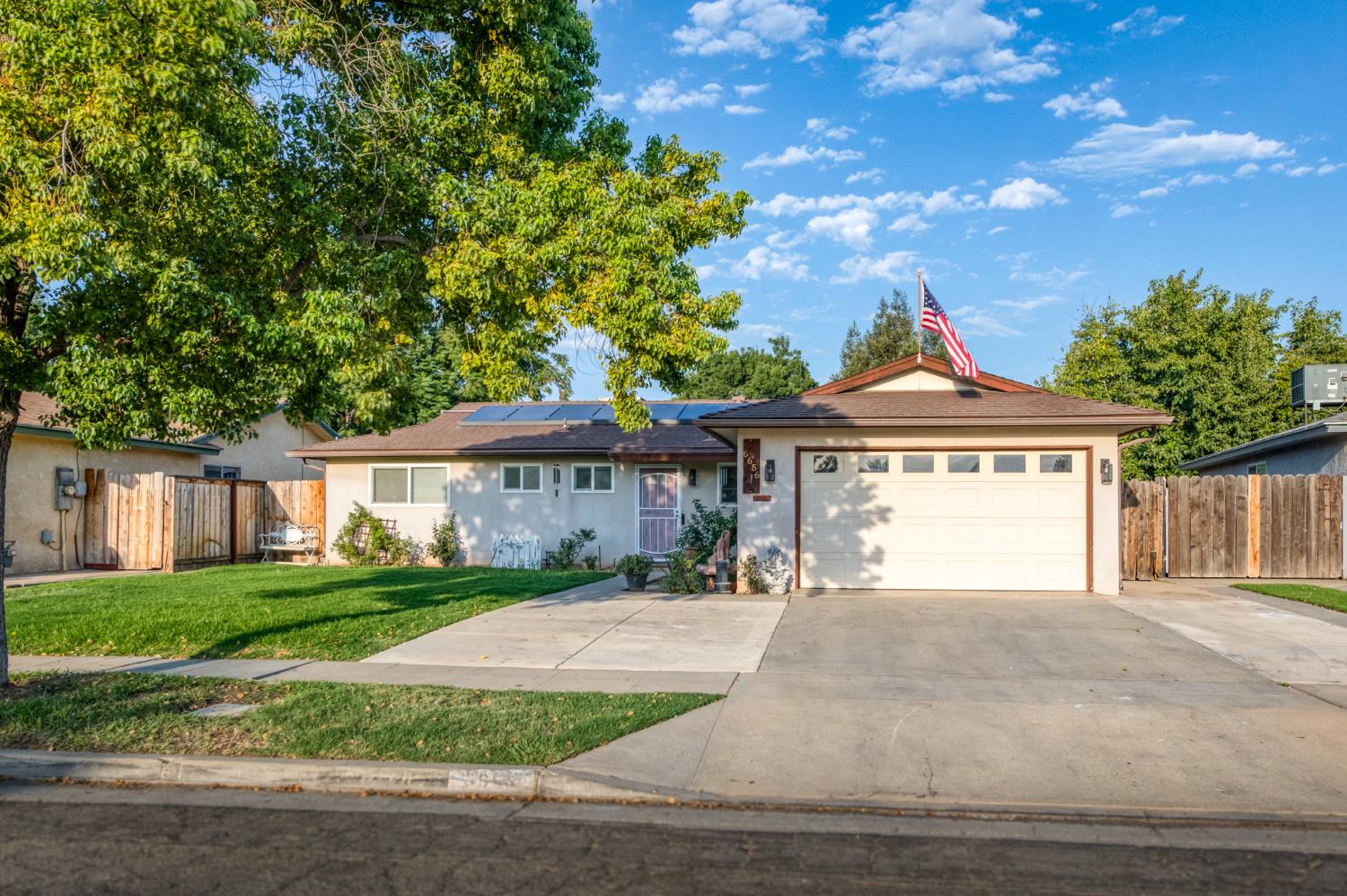 6656 N Wolters Ave, Fresno, CA 93710
