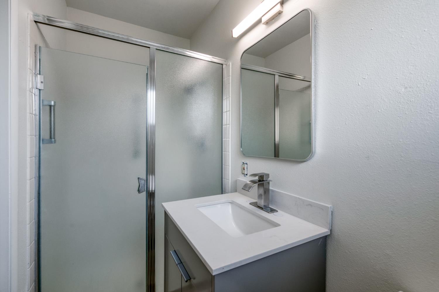 6656 N Wolters Ave, Fresno, CA 93710
