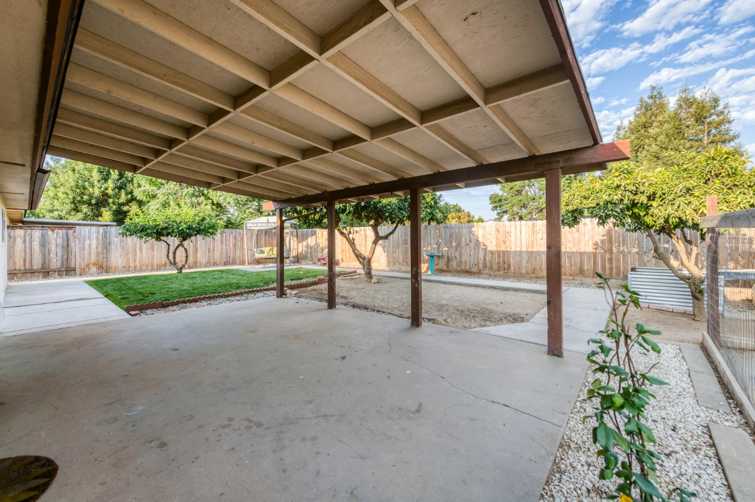 6656 N Wolters Ave, Fresno, CA 93710