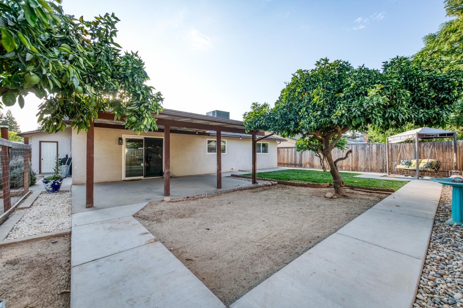 6656 N Wolters Ave, Fresno, CA 93710