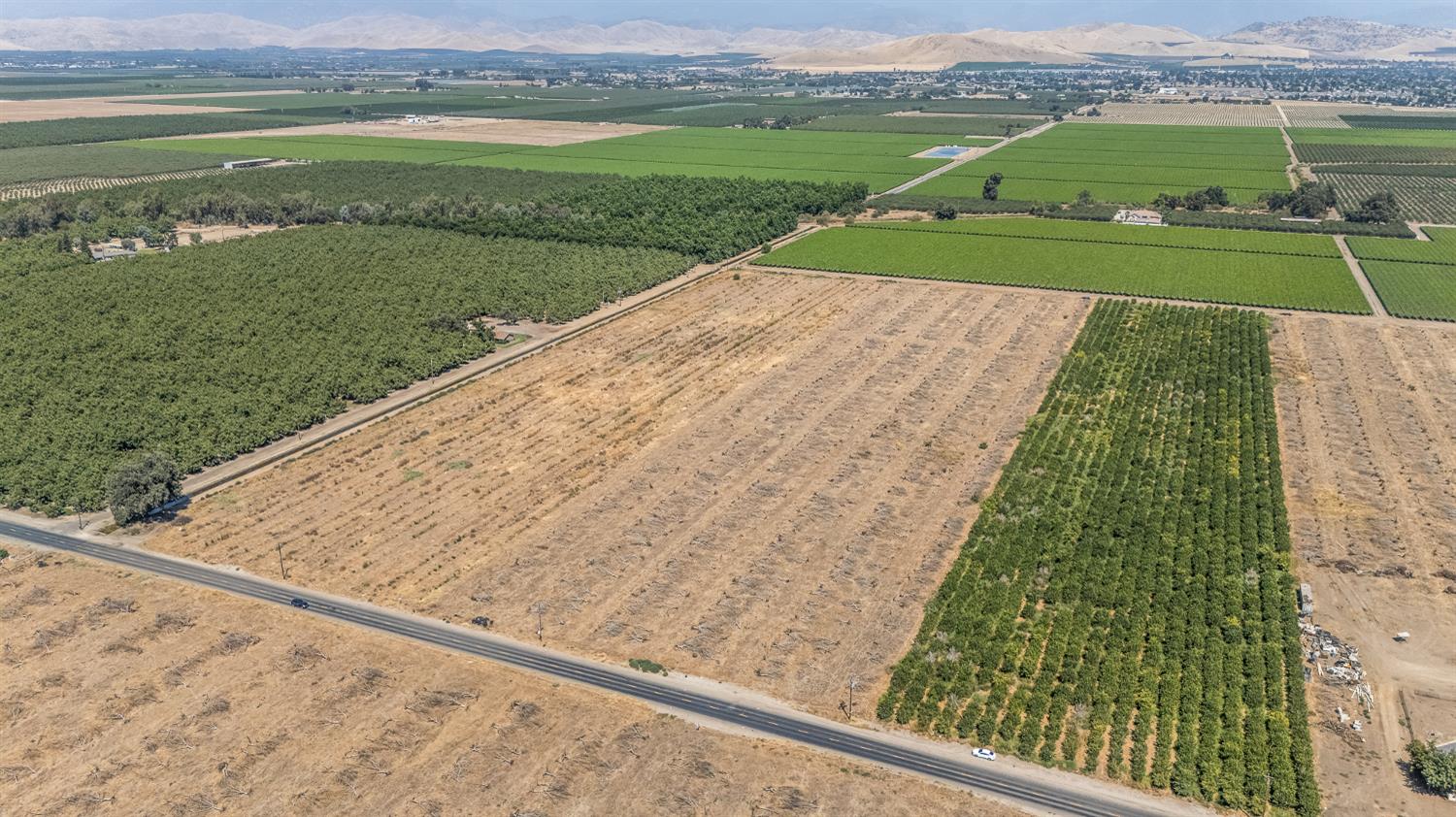 16605 Road 208, Porterville, CA 93257