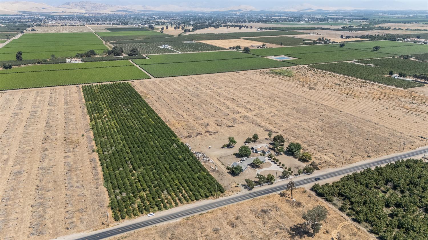 16605 Road 208, Porterville, CA 93257