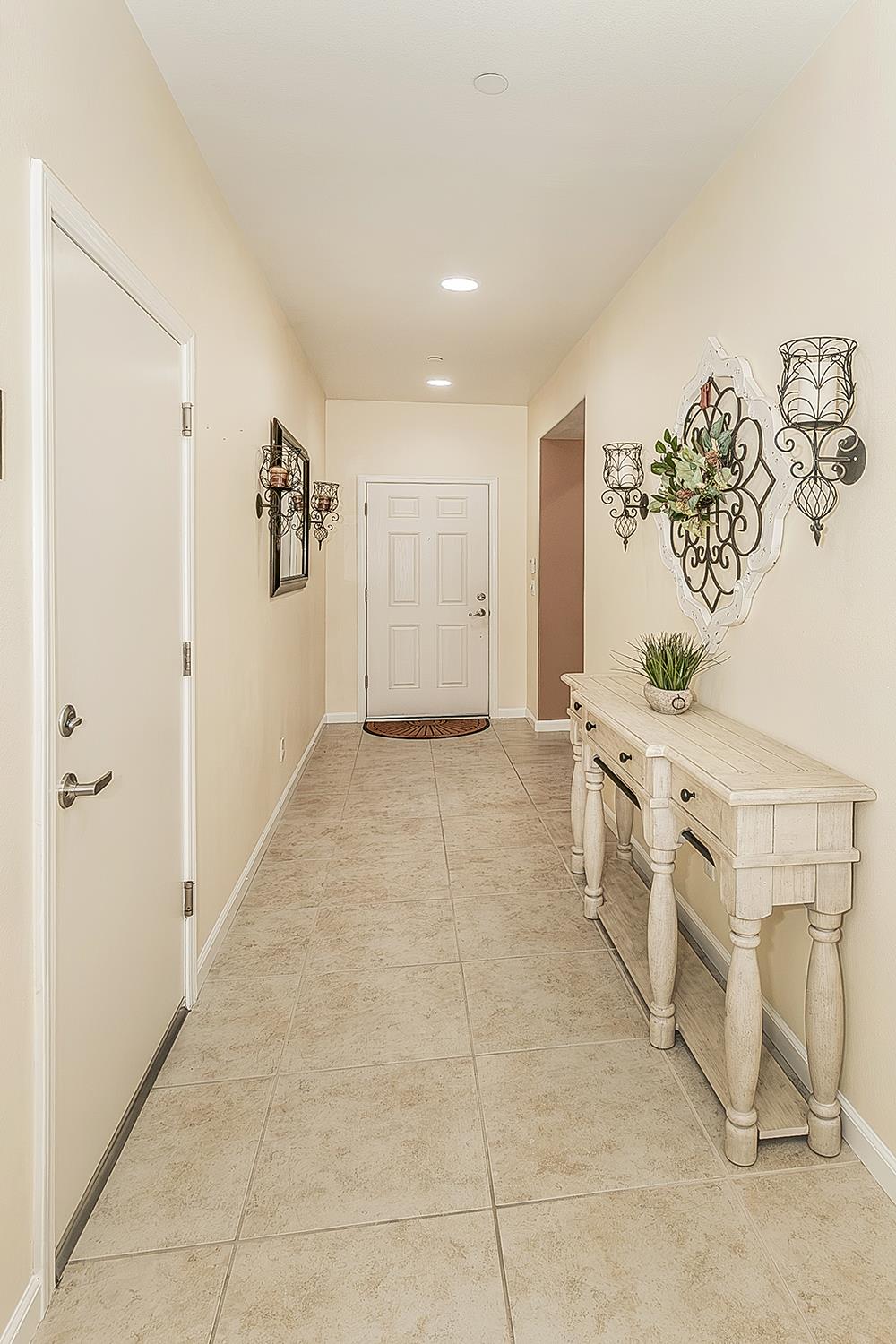 843 Bellis Ave S, Dinuba, CA 93618