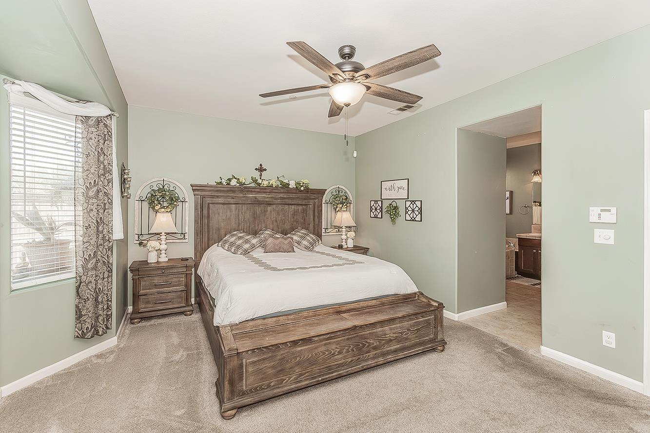 843 Bellis Ave S, Dinuba, CA 93618
