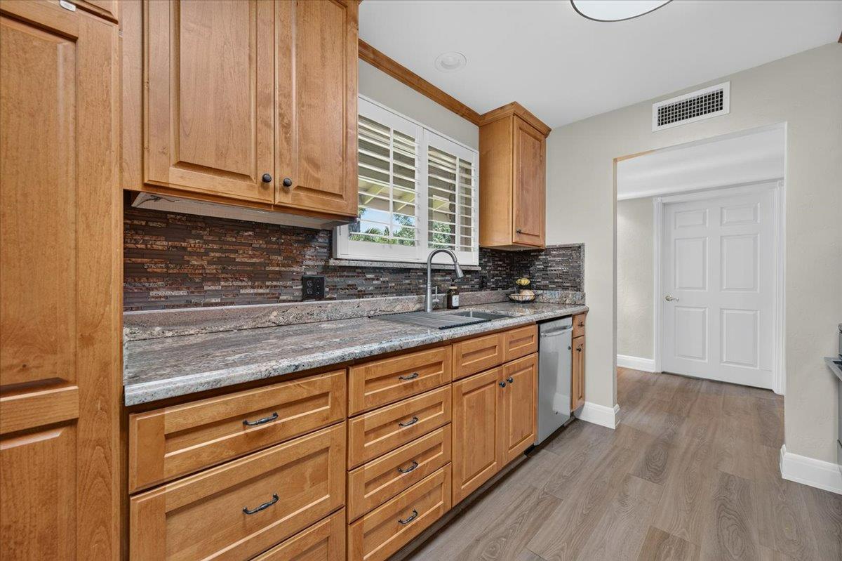 6192 N Fruit Ave, Fresno, CA 93711