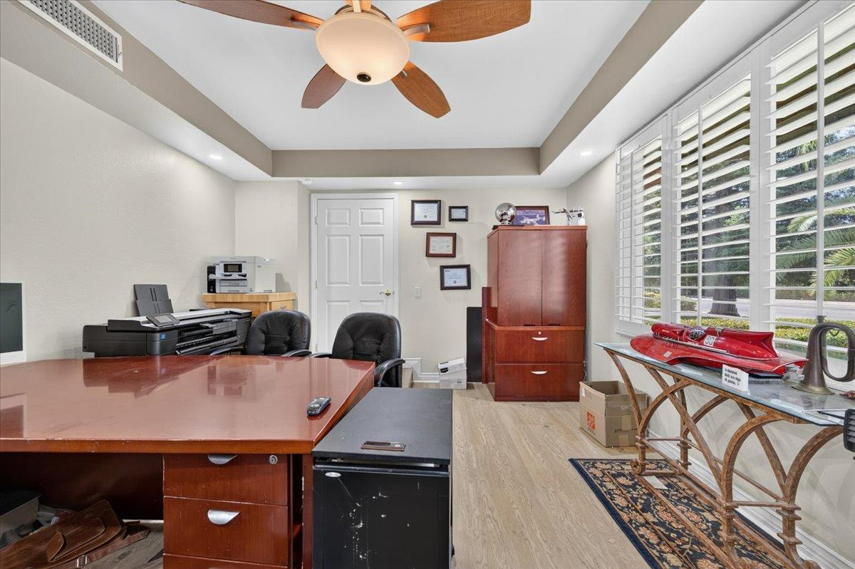6192 N Fruit Ave, Fresno, CA 93711