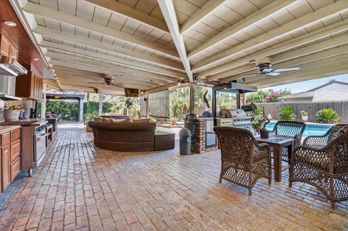 6192 N Fruit Ave, Fresno, CA 93711