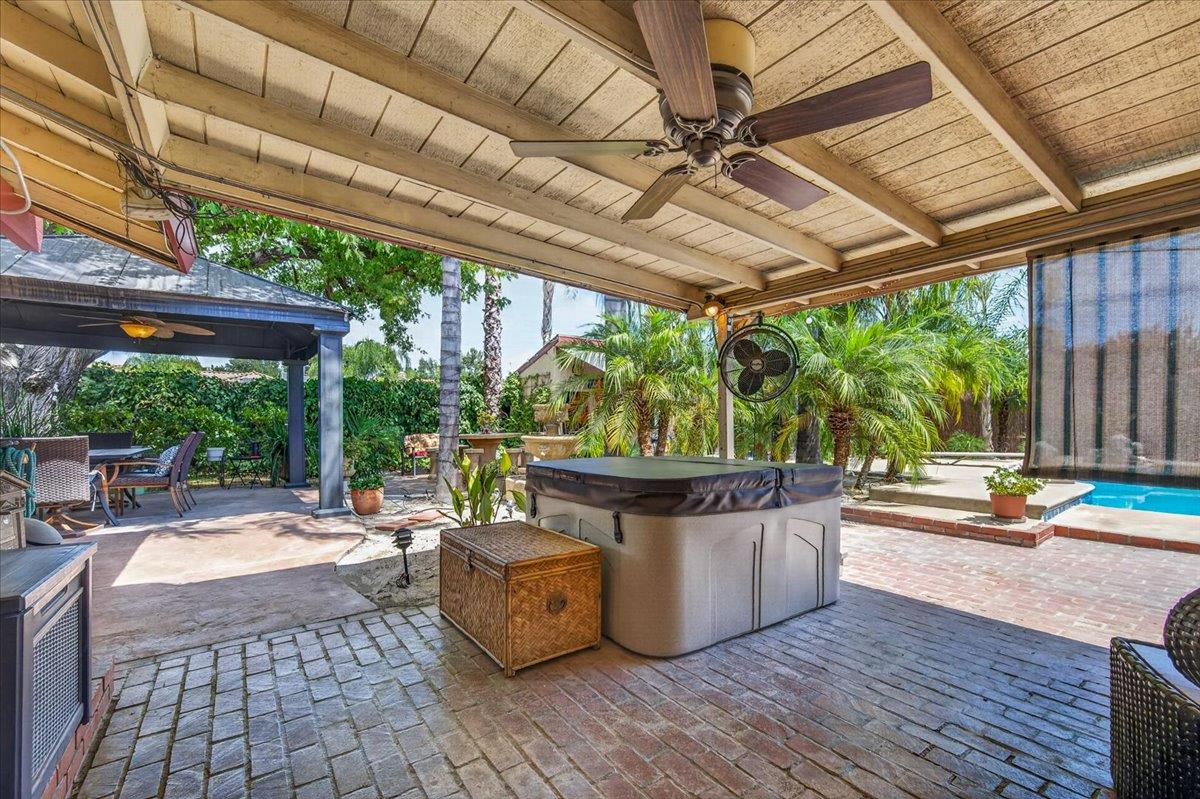 6192 N Fruit Ave, Fresno, CA 93711