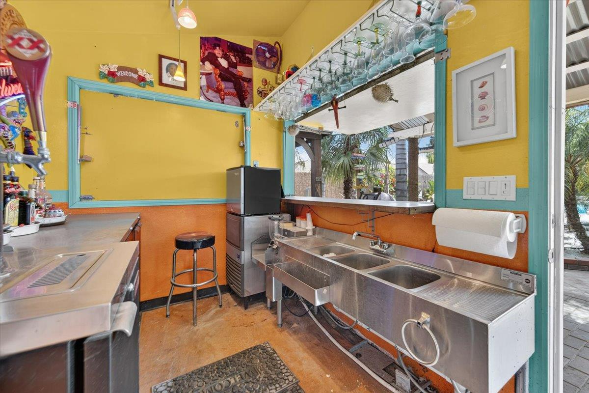 6192 N Fruit Ave, Fresno, CA 93711