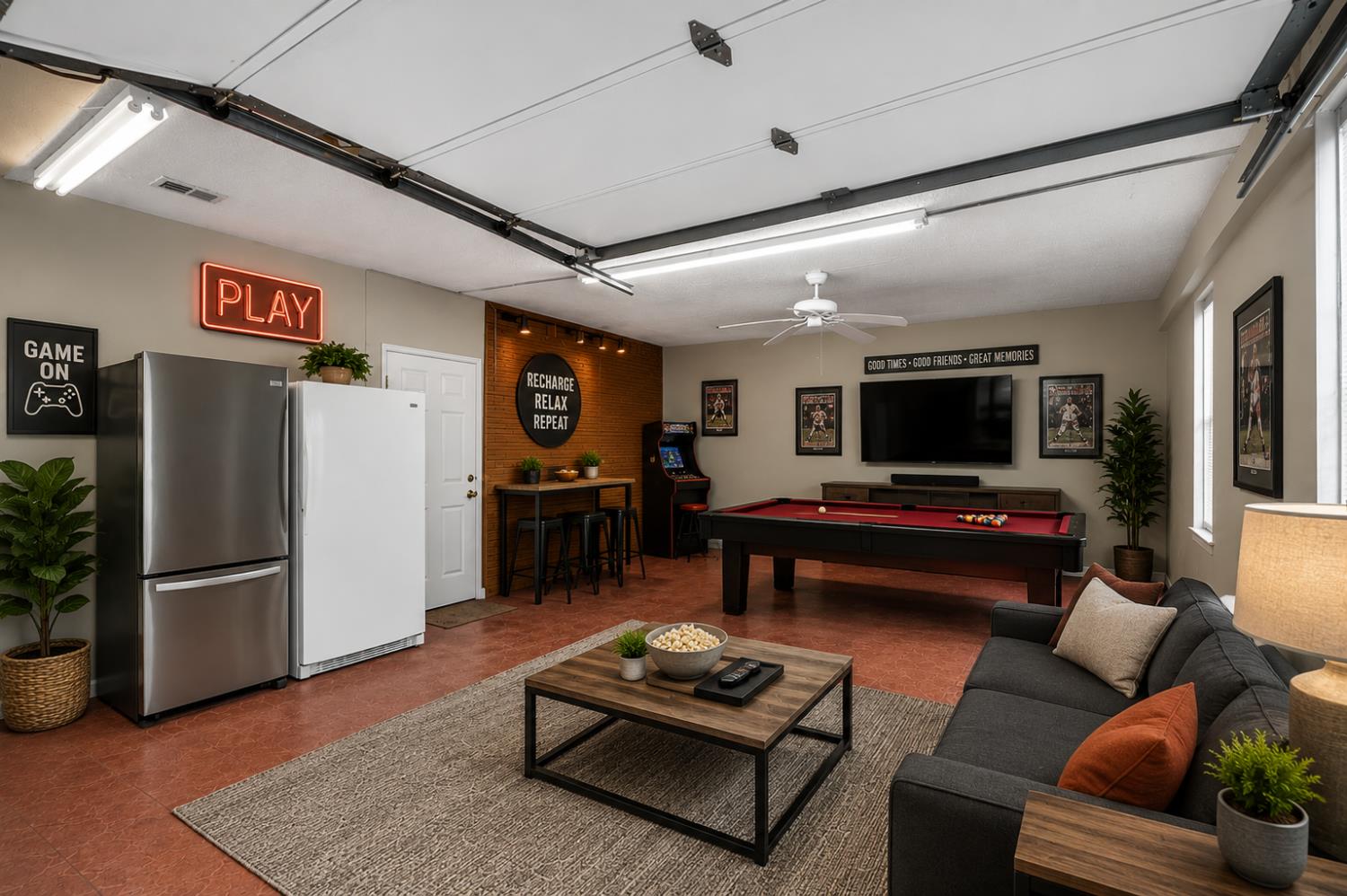 6192 N Fruit Ave, Fresno, CA 93711