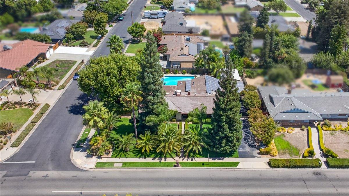 6192 N Fruit Ave, Fresno, CA 93711