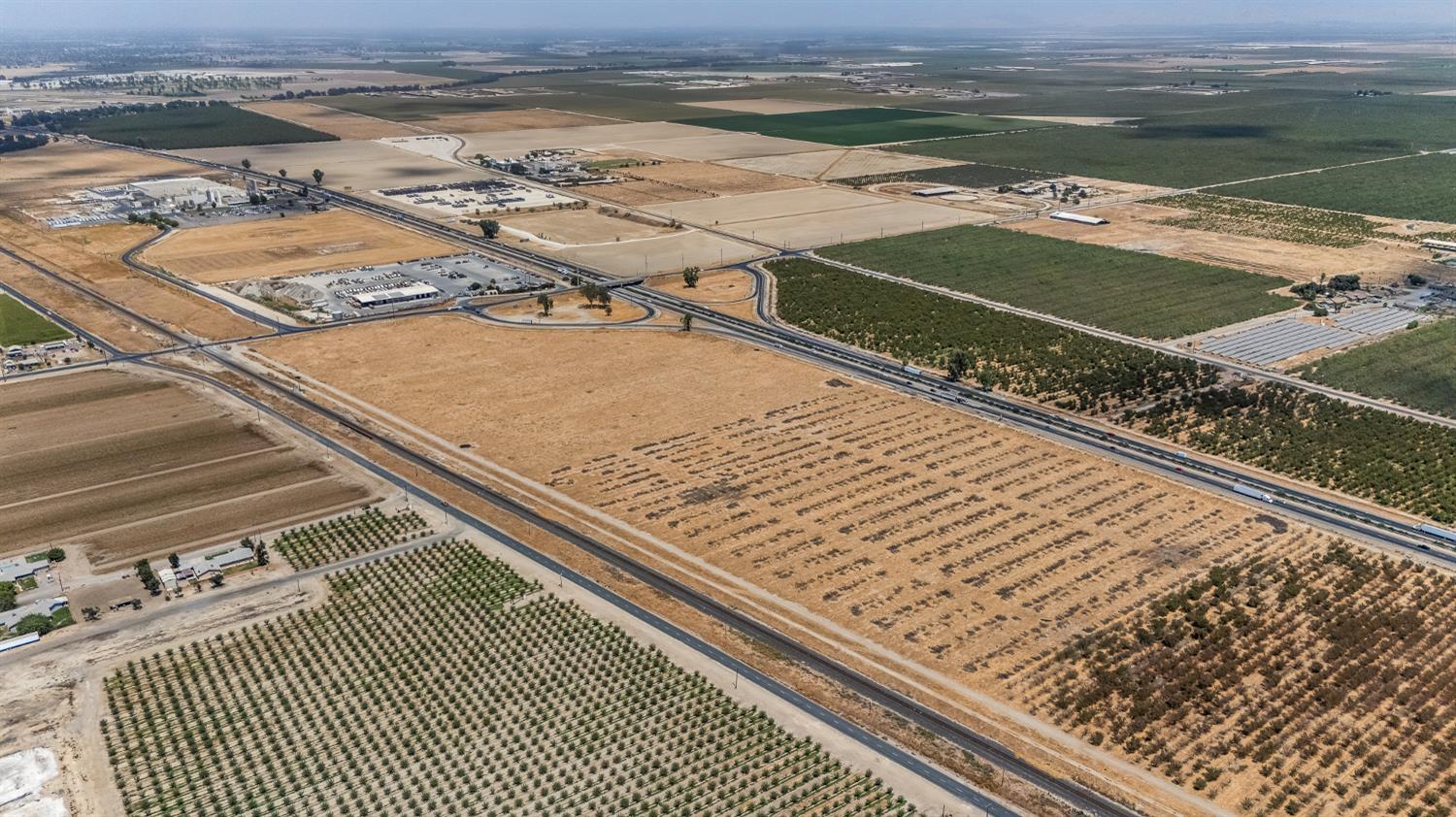 1 Rd 112, Tulare, CA 93274
