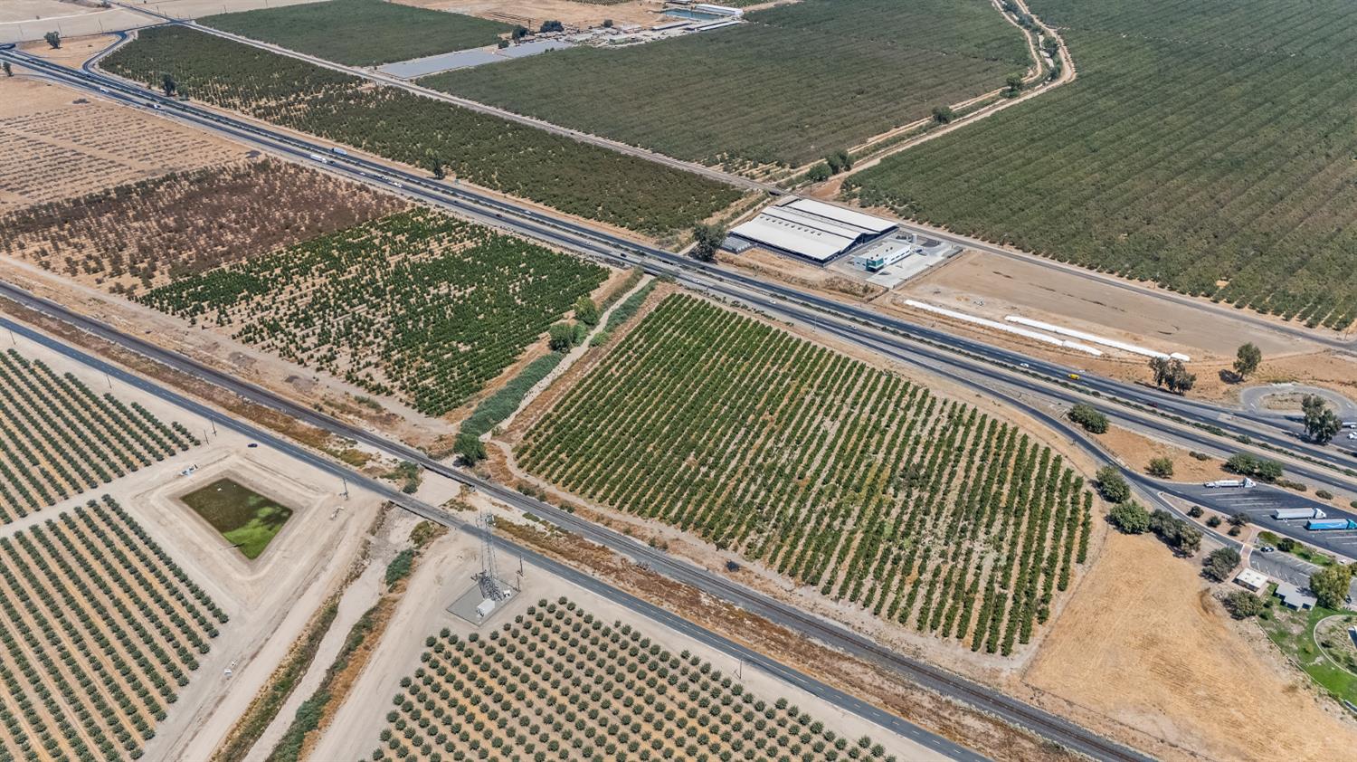 1 Rd 112, Tulare, CA 93274
