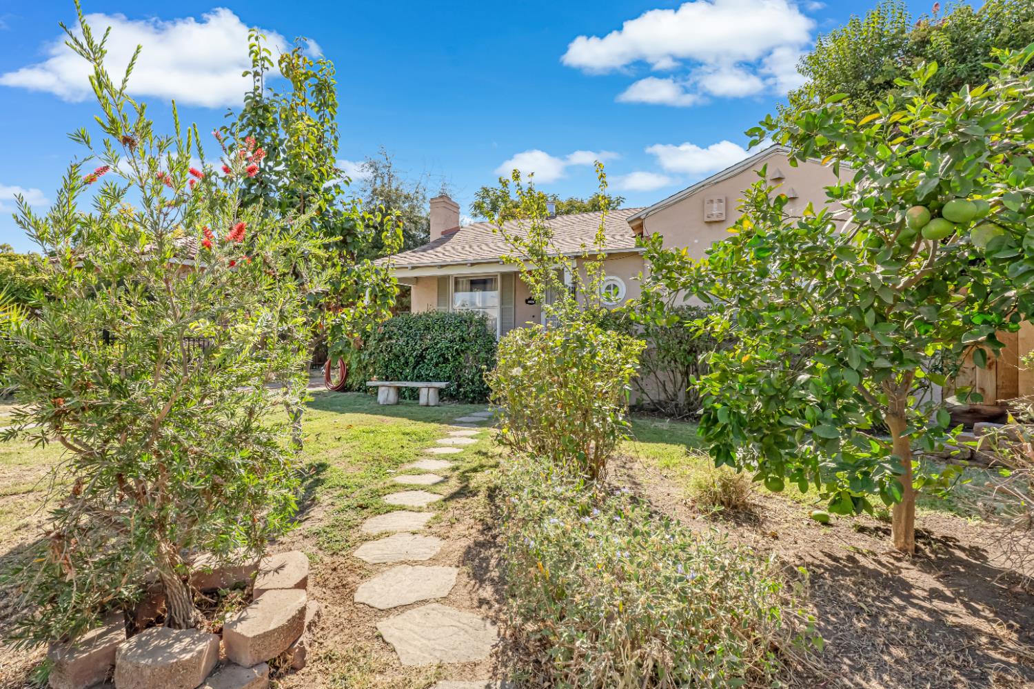 805 N Adoline Ave, Fresno, CA 93728