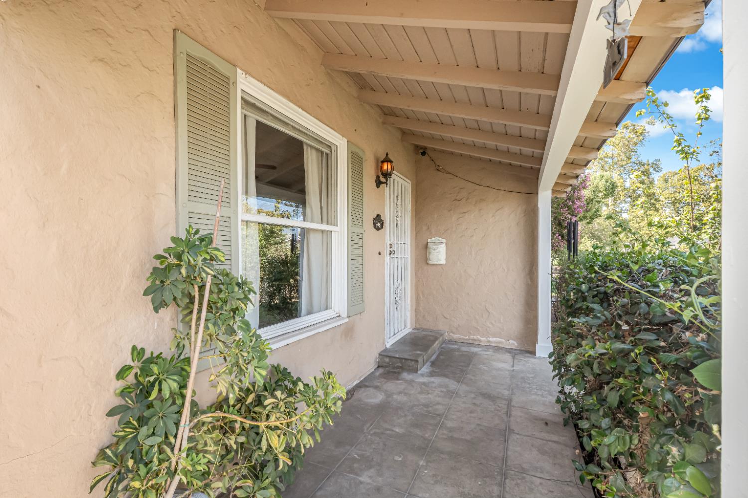 805 N Adoline Ave, Fresno, CA 93728