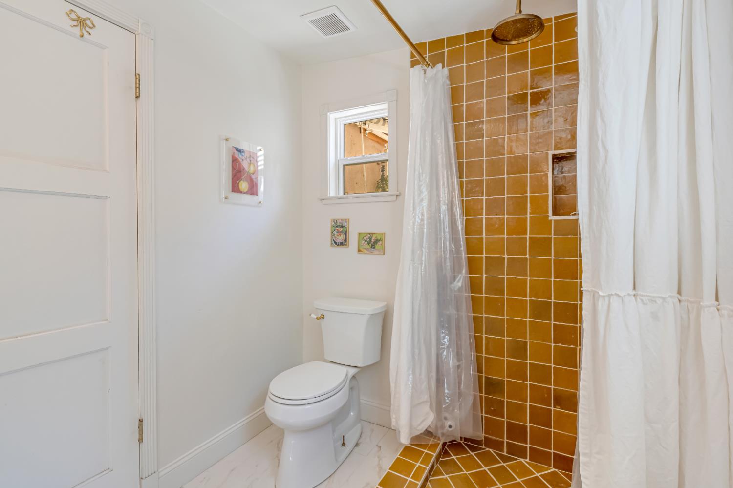805 N Adoline Ave, Fresno, CA 93728