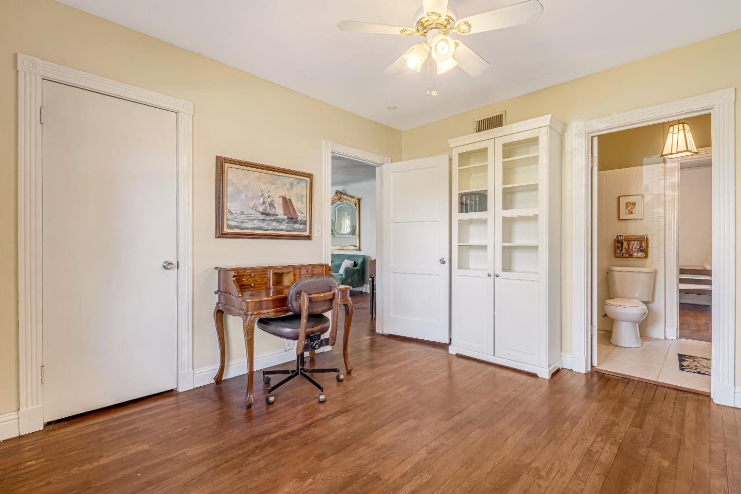 805 N Adoline Ave, Fresno, CA 93728