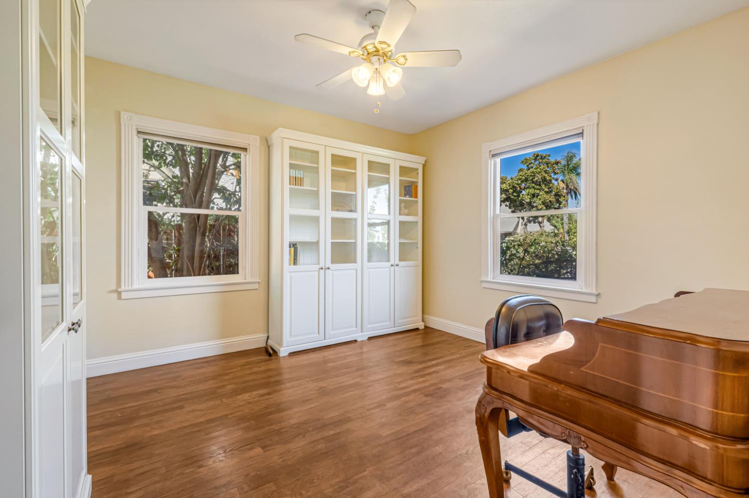 805 N Adoline Ave, Fresno, CA 93728